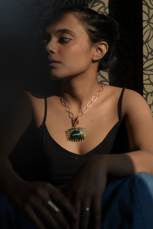 FOREST LARIAT NECKPIECE